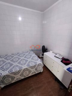 Casa à Venda com 2 Dormitórios no Bairro Industrial