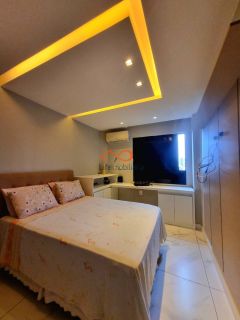 Apartamento à Venda no Condomínio Costa Esmeralda, Com 3 Quartos Sendo 1 Suíte no bairro Grageru.