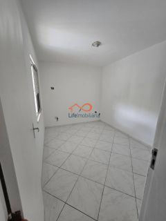 Apartamento à venda no Condomínio Jardim Das Acácia 3/4 Sendo 1 Suíte no Ponto Novo