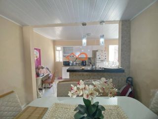 Casa à venda com 2/4 no Bairro Cidade Nova