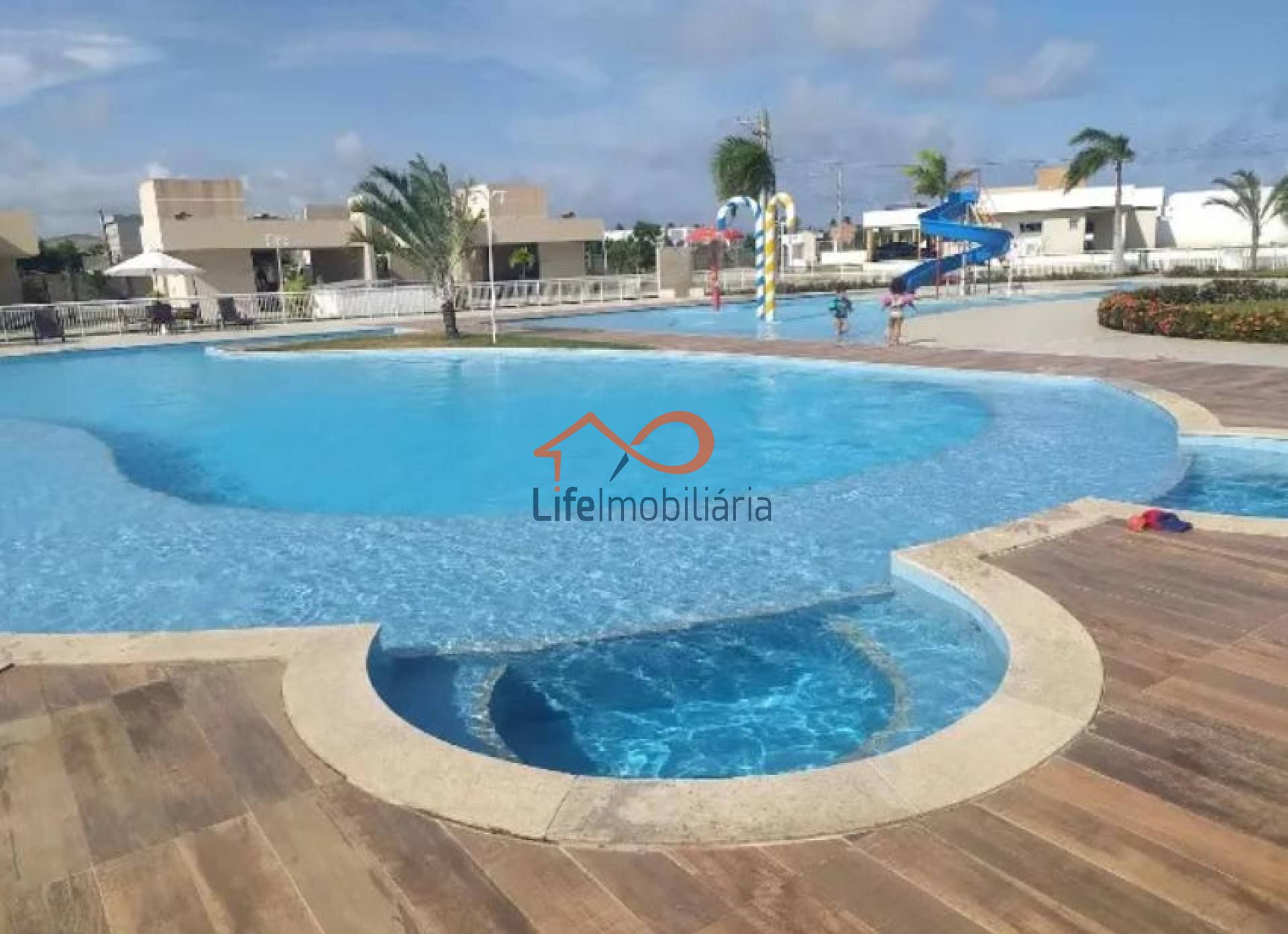 Casa em Condondomínio Fechado à Venda no Condomínio Costa Paradiso Com 3/4, 04 Vagas de Garagem - Barra dos Coqueiros