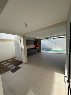 Casa em Condondomínio Fechado à Venda no Condomínio Costa Paradiso Com 3/4, 04 Vagas de Garagem - Barra dos Coqueiros