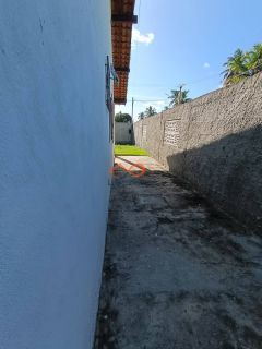 Casa à venda com 2/4 em Pirambu