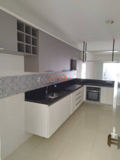 Casa Reformada à Venda no Bairro Jabotiana Com 3 Dormitórios Sendo 1 Suíte.