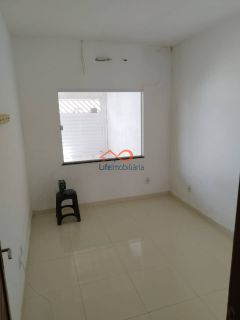 Casa Reformada à Venda no Bairro Jabotiana Com 3 Dormitórios Sendo 1 Suíte.