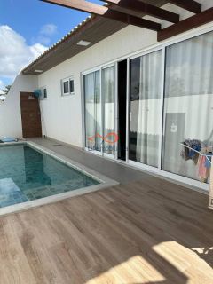 Linda Casa no Condomínio Maluí Residence à Venda com 3 Dormitórios Sendo todos Suítes, 4 Vagas de Garagens e 240m², na Barra dos Coqueiros.