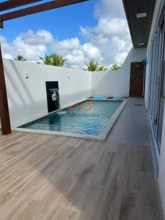 Linda Casa no Condomínio Maluí Residence à Venda com 3 Dormitórios Sendo todos Suítes, 4 Vagas de Garagens e 240m², na Barra dos Coqueiros.