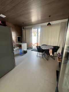 Linda Casa no Condomínio Maluí Residence à Venda com 3 Dormitórios Sendo todos Suítes, 4 Vagas de Garagens e 240m², na Barra dos Coqueiros.