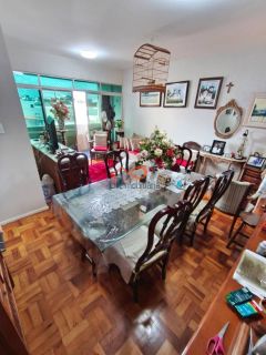 Apartamento à venda no Edifício Casa Grande, no Centro
