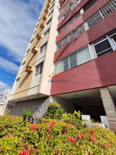 Apartamento à venda no Edifício Casa Grande, no Centro