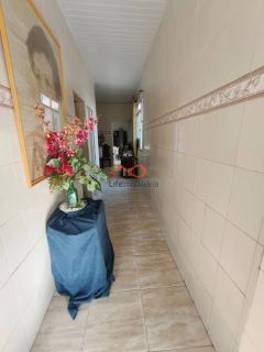 CASA COM 4/4 À VENDA NA FAROLÂNDIA/ AUGUSTO FRANCO