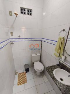 CASA COM 4/4 À VENDA NA FAROLÂNDIA/ AUGUSTO FRANCO