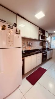 Apartamento à Venda no Condomínio Solarium Residence com 3 Dormitorios Sendo 1 Suíte, 2 Vagas de Garagem na Farolândia.
