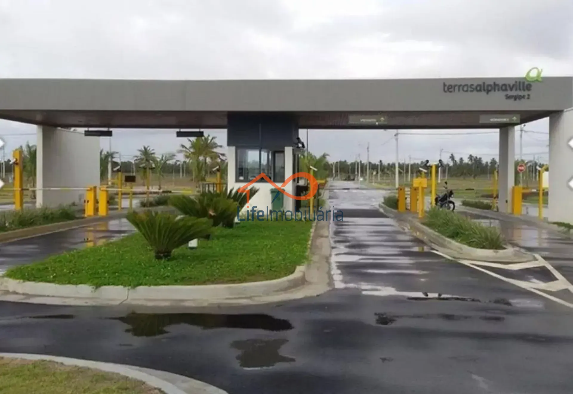 Lote à venda no Condomínio Terras Alphaville Sergipe 2 na Barra dos Coqueiros-SE