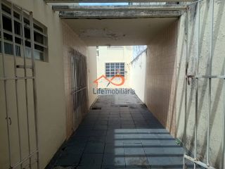 Casa à Venda na Av. Francisco Porto Com 5 Dormitórios Sendo 2 Suites, Grageru