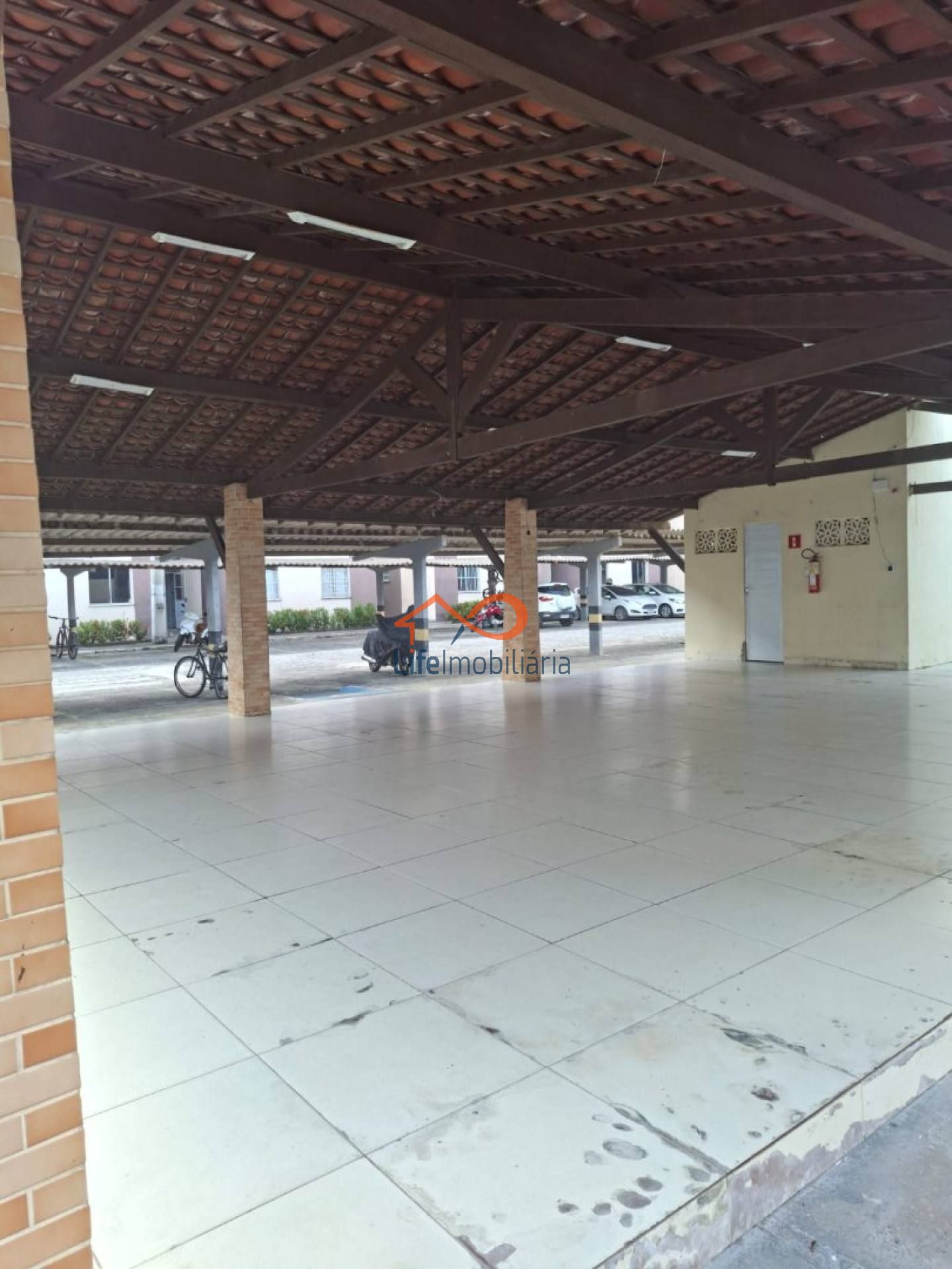 Aparatamento à Venda no Condomínio Livre Morada Com 2 Dormitórios e Área de Lazer Completa.