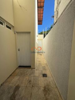 Casa com 5/4 na Farôlandia