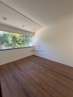 Casa com 5/4 na Farôlandia