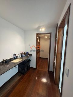 Casa com 5/4 na Farôlandia