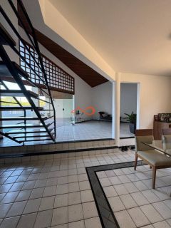 Casa com 5/4 na Farôlandia
