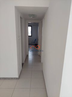 Apartamento à venda no Residencial Gran Farol, na Coroa do Meio