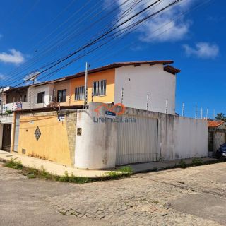 Casa à venda no Bairro Aeroporto
