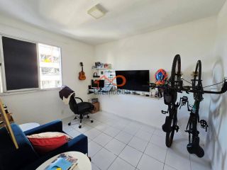 Apartamento à Venda no Condomínio Mar de Aruana I - Com 3 Dormitórios Sendo 1 Suíte