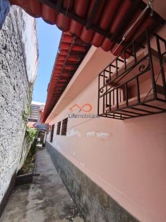 Casa à venda no Bairro Grageru