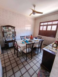 Casa à venda no Bairro Grageru