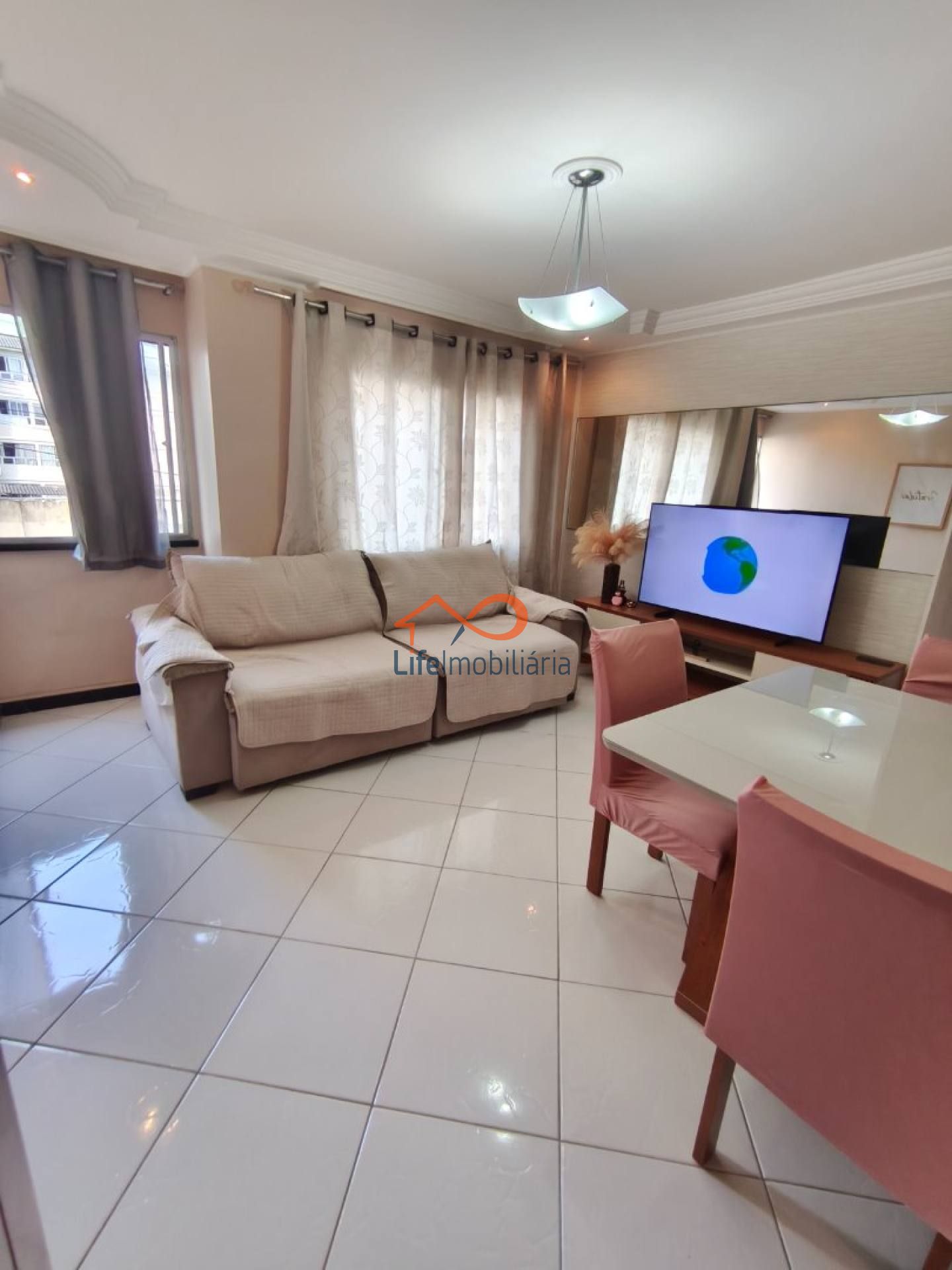 Apartamento - Sombra e ventilado(1ºandar)