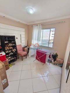 Apartamento - Sombra e ventilado(1ºandar)