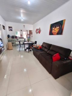 BELA CASA À VENDA NA PRAIA DA CAUEIRA