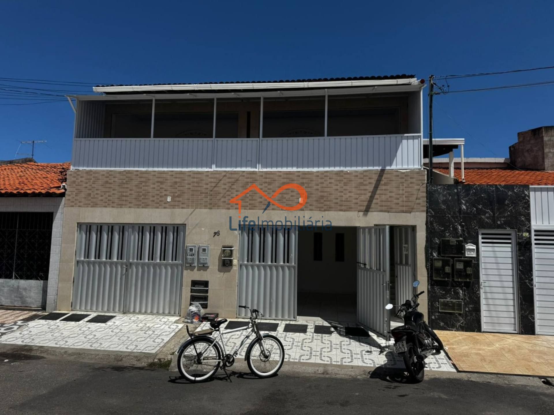 CASA DO PAVIMENTO SUPERIOR À VENDA NO ORLANDO DANTAS