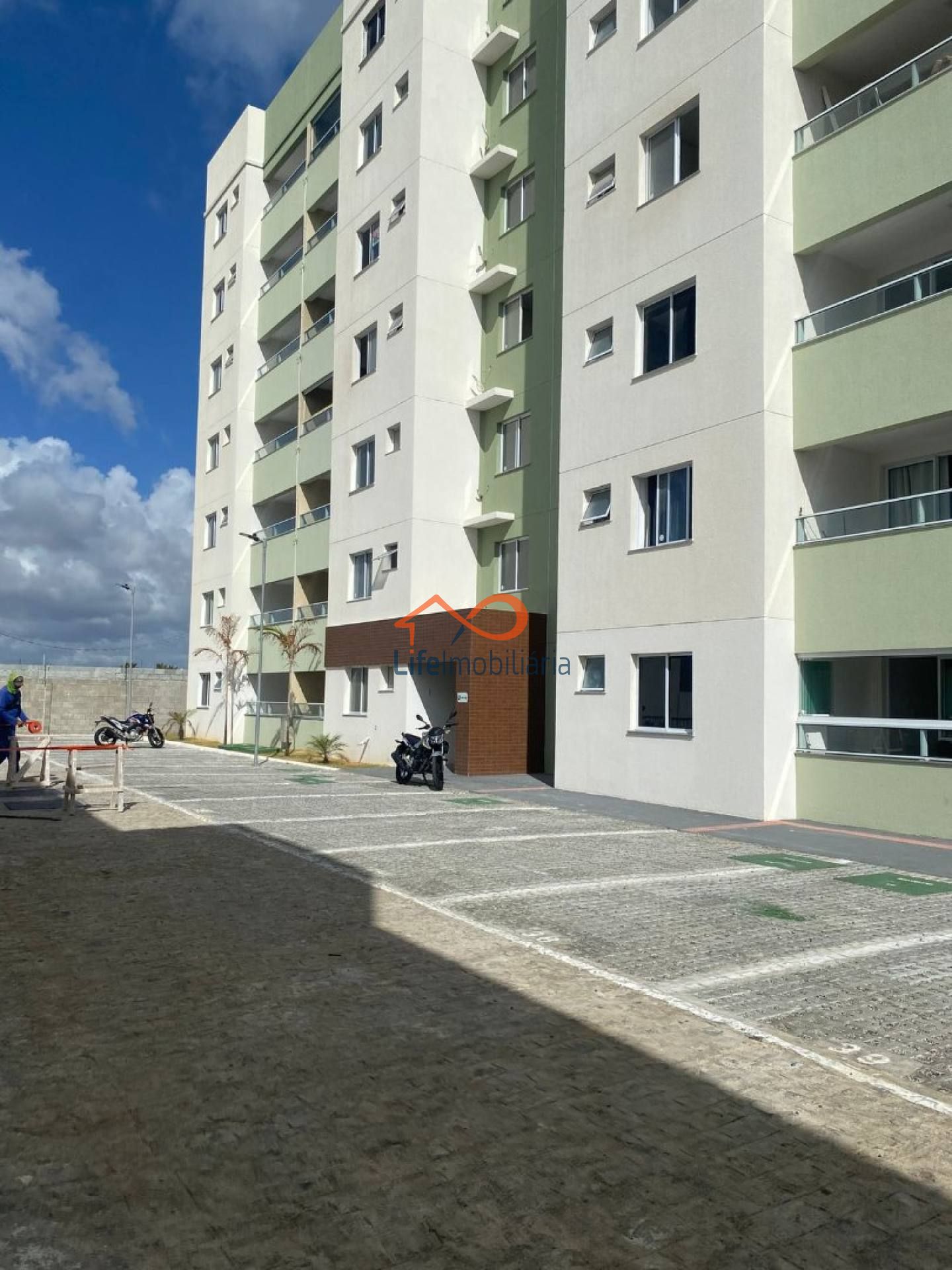 Apartamento Para Locação no Condomínio Moradas da Barra Com 2/4 Sendo 1 Suíte e Área de Lazer Completa na Barra dos Coqueiros