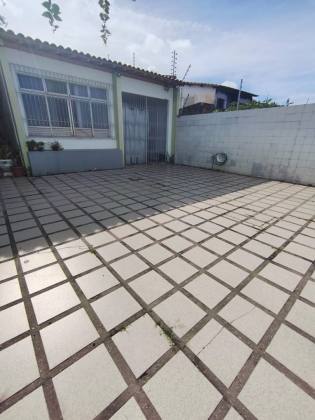 Casa à venda no Bairro Cirurgia em Aracaju-SE