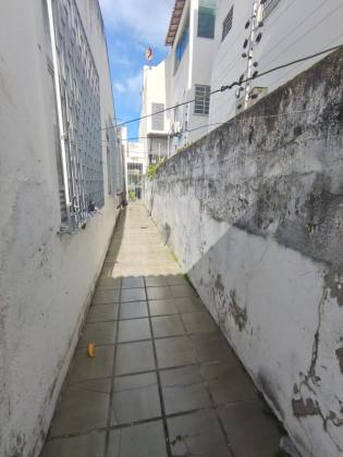 Casa à venda no Bairro Cirurgia em Aracaju-SE