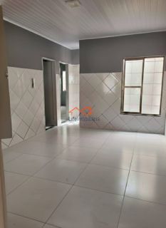 Casa à venda Com 2 Dormitórios Sendo Um Suíte e 135m² no Marcos Freire II em Nossa Senhora do Socorro-SE