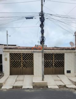 Casa à venda Com 2 Dormitórios Sendo Um Suíte e 135m² no Marcos Freire II em Nossa Senhora do Socorro-SE