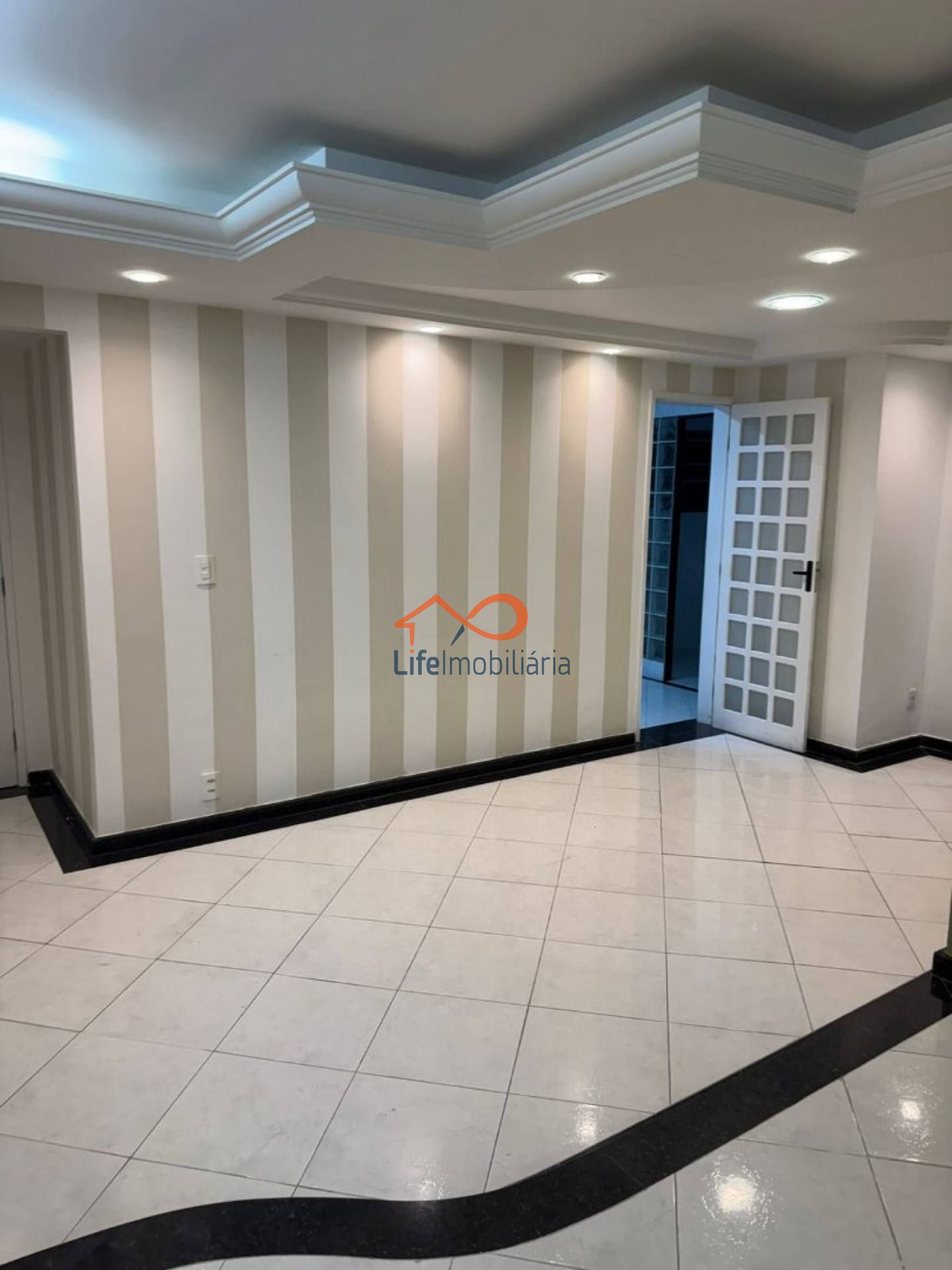Apartamento à venda no último andar do Condomínio Praias do México no Ponto Novo em Aracaju/SE