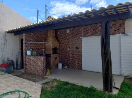 Casa à venda no Condomínio Residencial Guaricema na Aruana