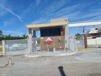 Casa à venda no Condomínio Residencial Guaricema na Aruana