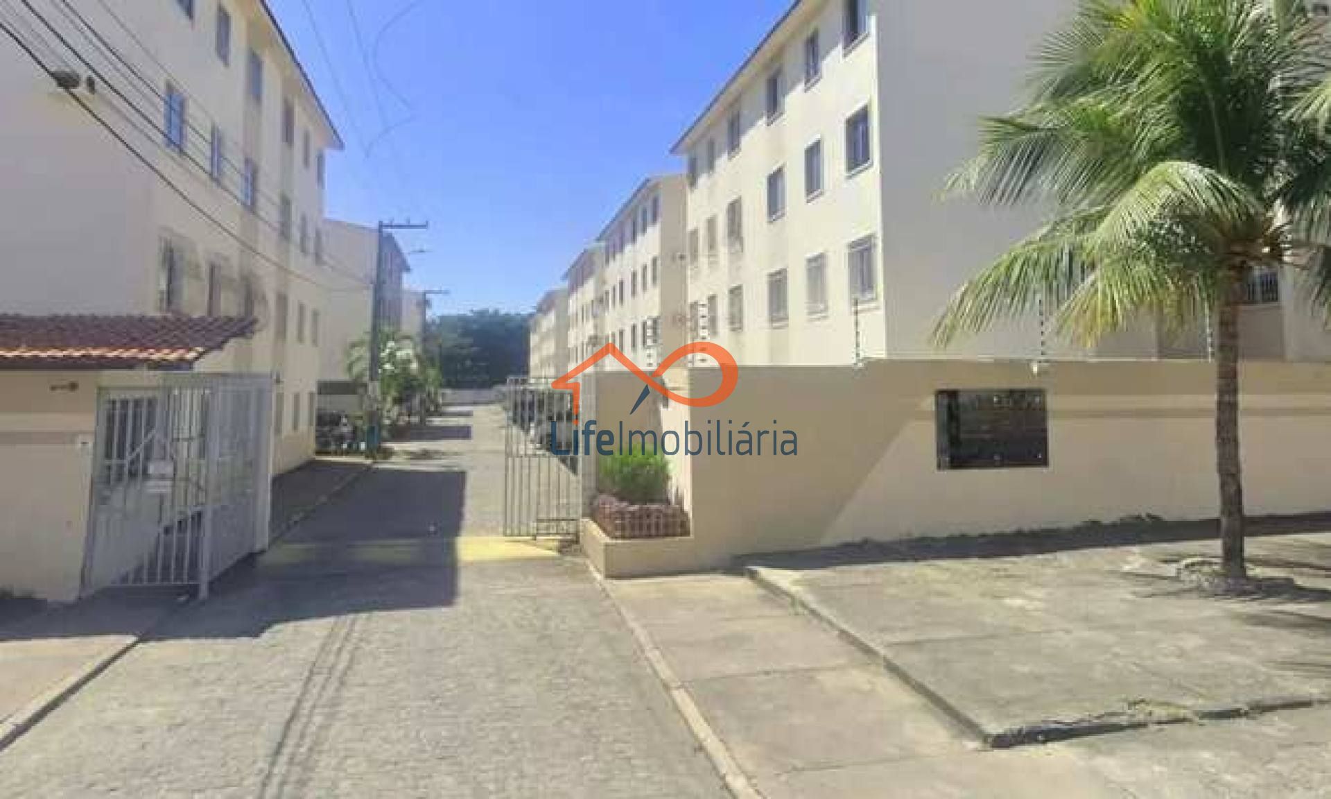 Apartamento à venda no Condomínio Praia do Forte na Farolândia