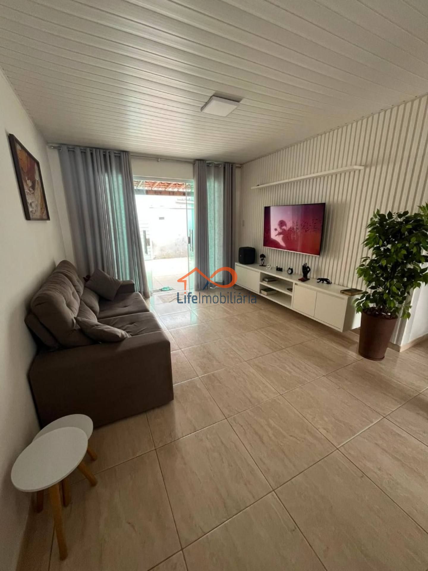Casa à venda na Aruana