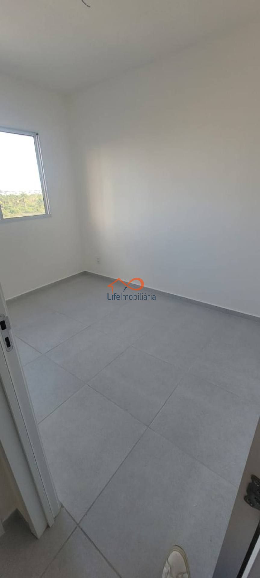 Apartamento à venda no 4º andar no Condomínio Viver Aruana na Aruana