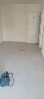 Apartamento à venda no 4º andar no Condomínio Viver Aruana na Aruana