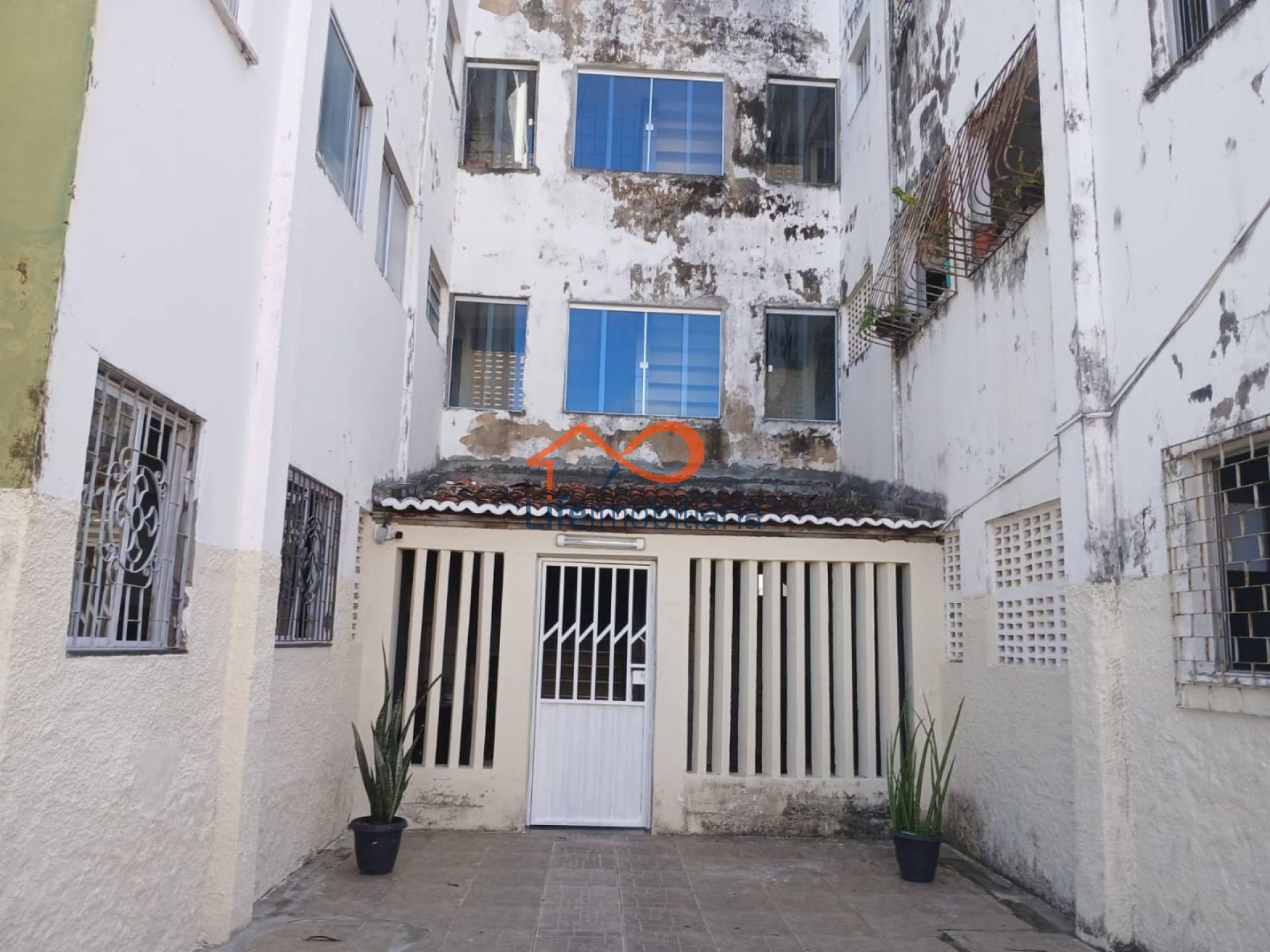 Venda de CHAVE - Apartamento no Edifício Cristal no Bairro Ponto Novo em Aracaju-SE