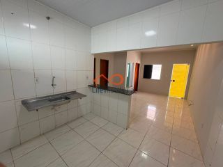 CASA RECÉM-REFORMADA À VENDA, NA AVENIDA PRINCIPAL DO MARCOS FREIRE III EM NOSSA SENHORA DO SOCORRO-SE