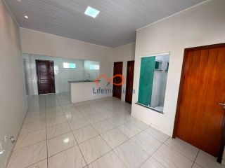 CASA RECÉM-REFORMADA À VENDA, NA AVENIDA PRINCIPAL DO MARCOS FREIRE III EM NOSSA SENHORA DO SOCORRO-SE