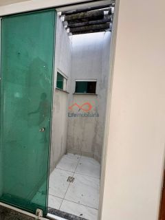 CASA RECÉM-REFORMADA À VENDA, NA AVENIDA PRINCIPAL DO MARCOS FREIRE III EM NOSSA SENHORA DO SOCORRO-SE