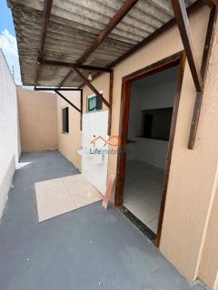 CASA RECÉM-REFORMADA À VENDA, NA AVENIDA PRINCIPAL DO MARCOS FREIRE III EM NOSSA SENHORA DO SOCORRO-SE